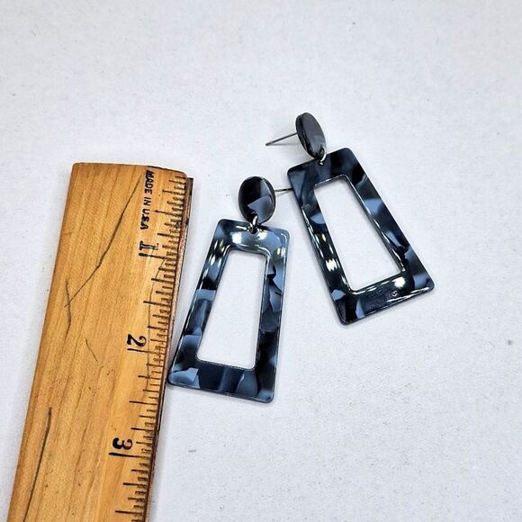 Gray marble Style Crush Geometric Resin Abstract Earrings tortoise shell - Picture 2 of 4